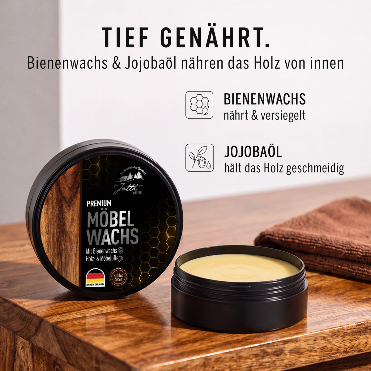 Bienenwachs und Jojobaöl im Möbelwachs nähren das Holz von innen